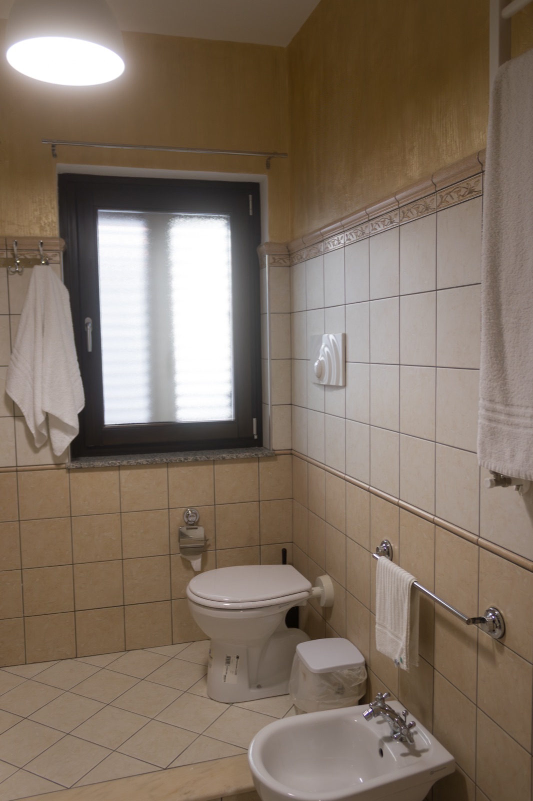 Secondo bagno, zona sanitari